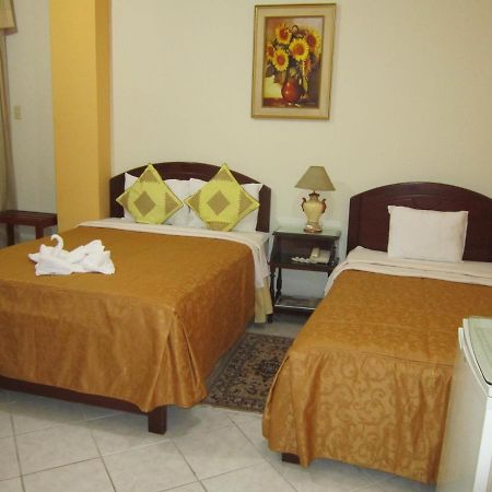 Hotel Plaza Bolognesi 344 Trujillo Dış mekan fotoğraf